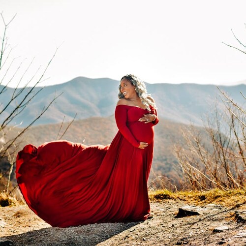 https://www.etsy.com/fi-en/listing/919705541/on-sale-maternity-dress-for-photo-shoot