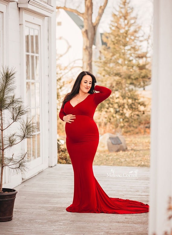 Long Sleeve Maternity Gown Photography 