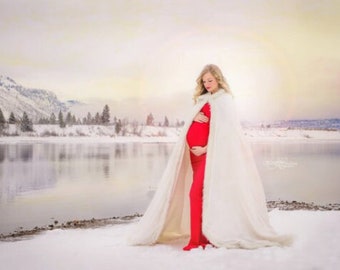 Braut Satin Umhang mit Kunstpelzbesatz, Winter Hochzeit Satin Umhang, bodenlanger Satin Winter Cape für Fotoshoots