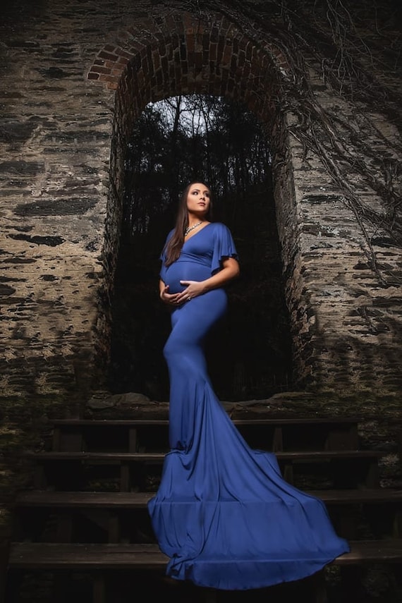 fitted jersey maternity dress Flutter Sleeve Gown: Knit Photo Prop Blueberry