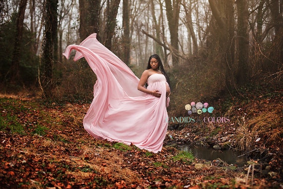 Lace split clearance front maternity dress