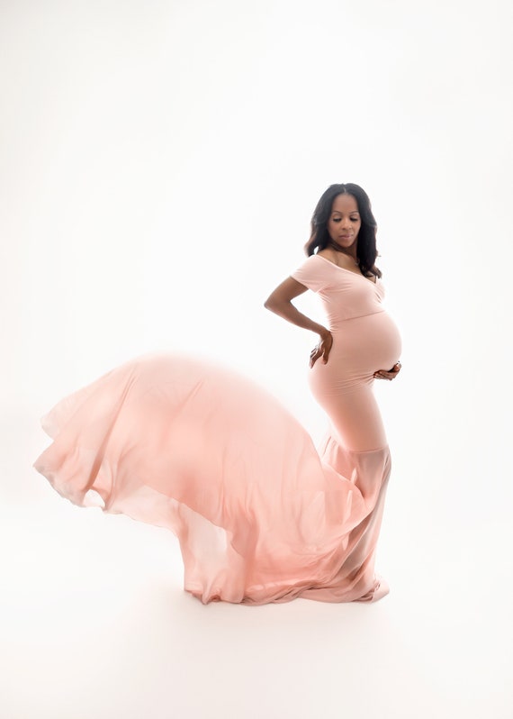 Sweetheart Maternity Gown: Off-shoulder Chiffon Train Photoshoot Dress - Etsy Sweetheart Maternity Gown: Off-shoulder Chiffon Train Photoshoot Dress - Etsy