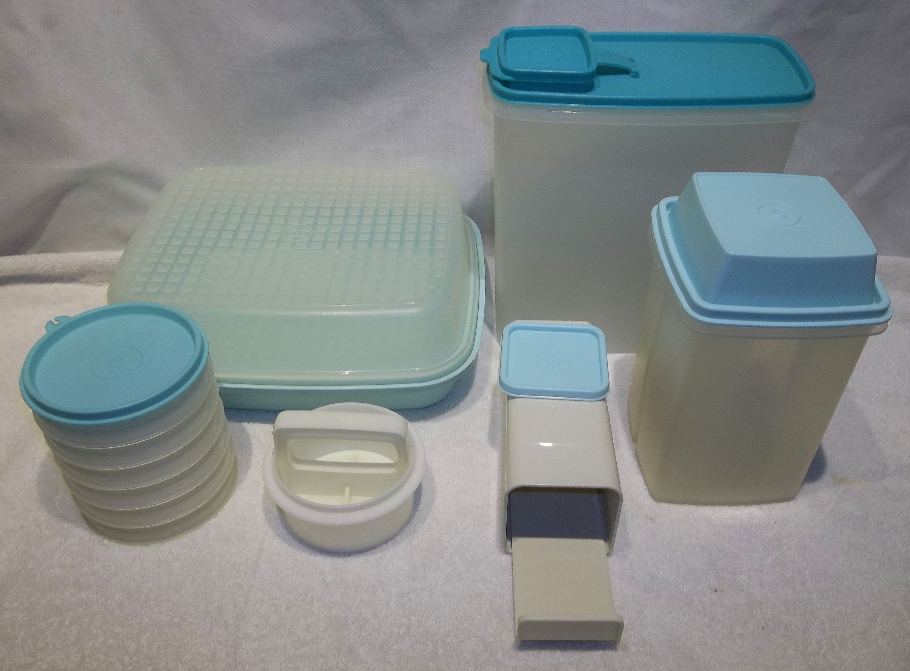 Tupperware Marinating Container Small Meat Container 1518 