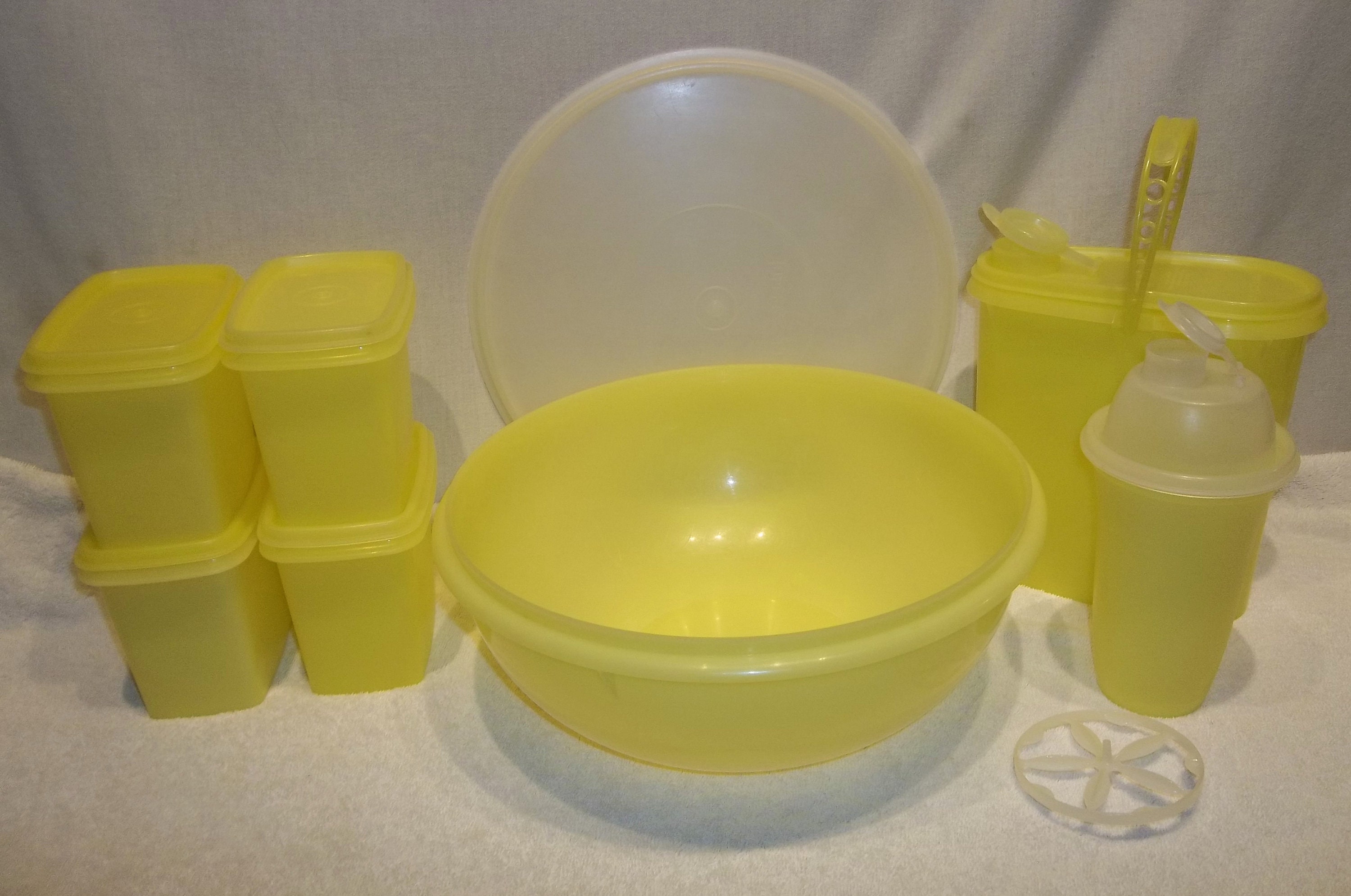 Tupperware Mix and Fix Bowls Set of 3 With Pink Replacement -  Sweden