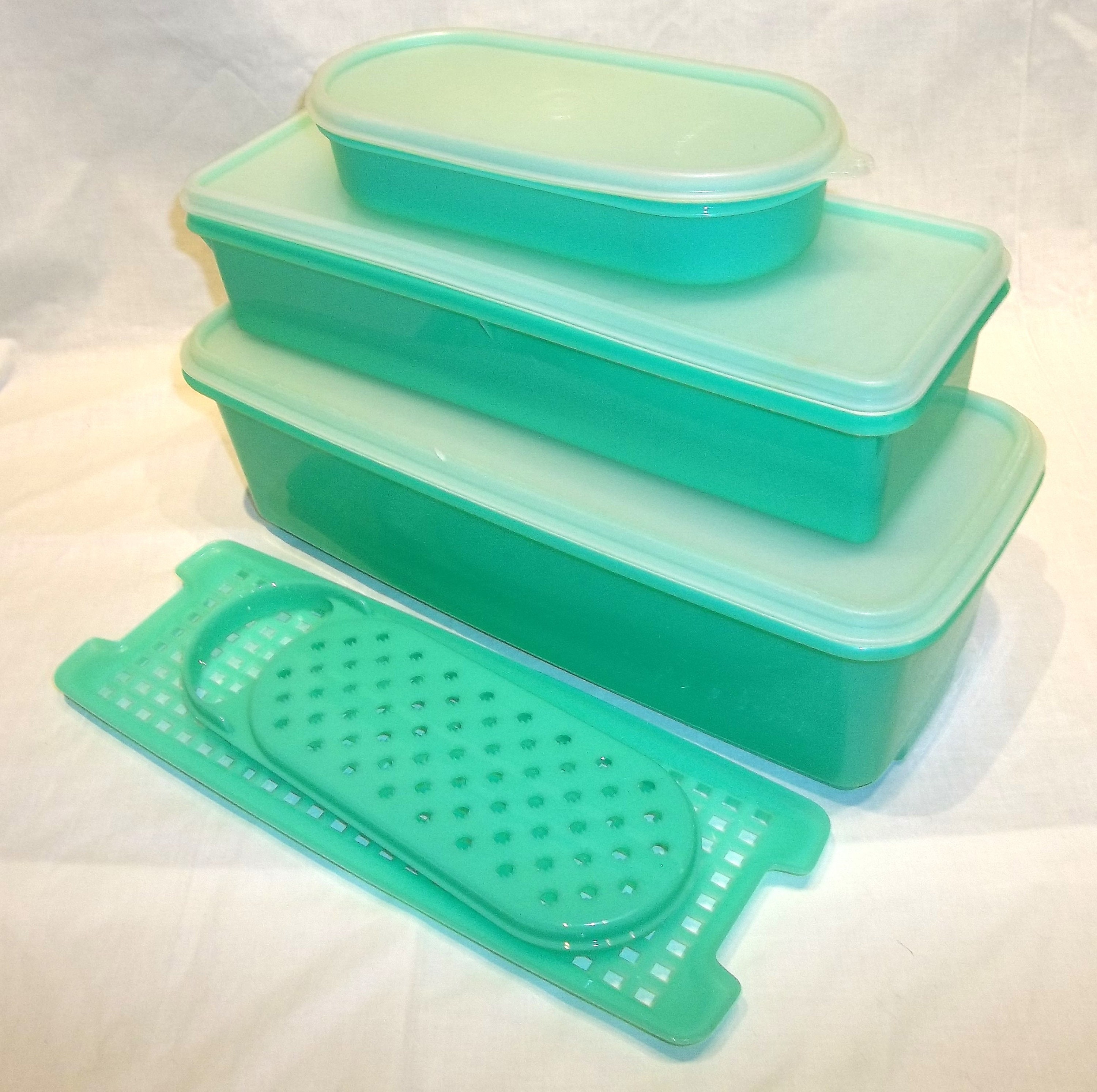 Tupperware Bread Keeper Saver Celery Vegetable Crisper Jadeite Green #782  Vntg