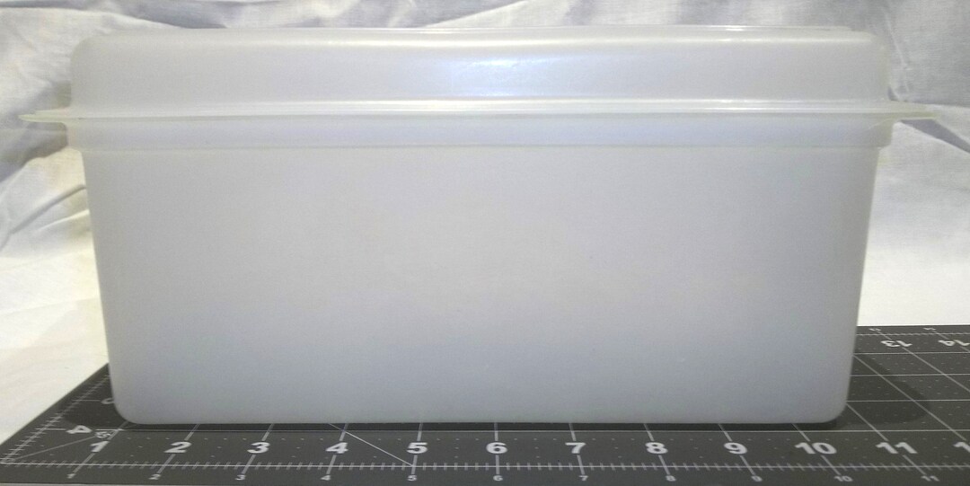 Vintage Original Tupperware Bread Box Sheer Bakery Container & Lid