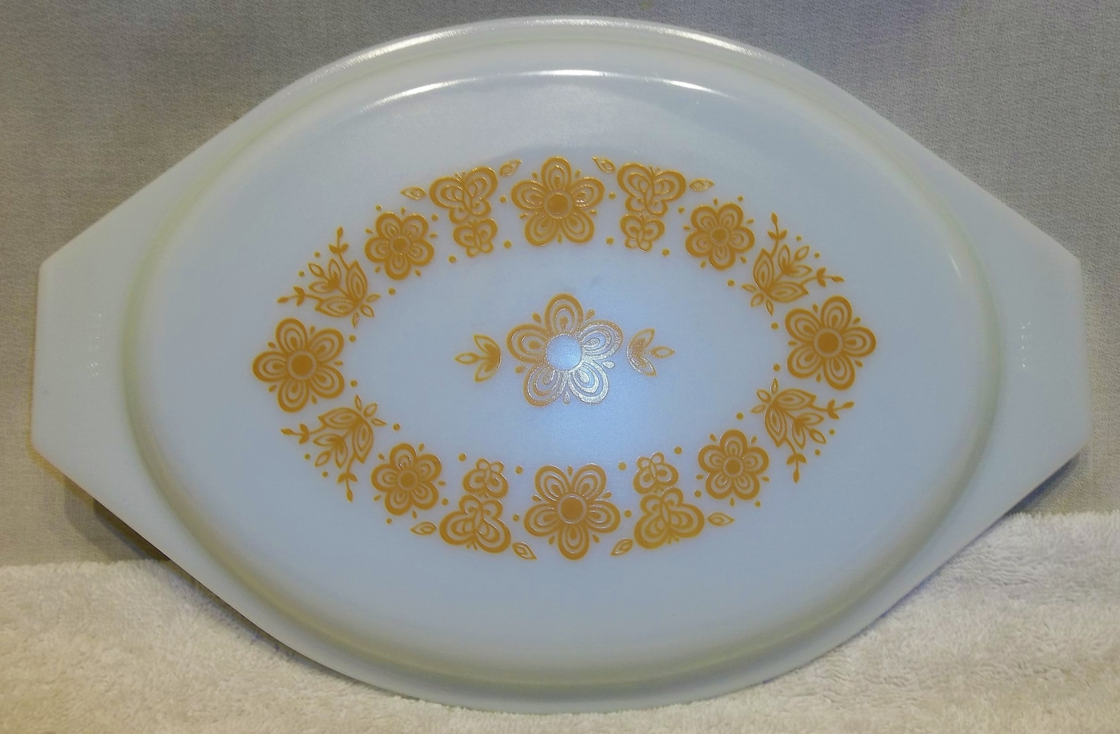Vintage Pyrex Butterfly Gold Covered Casserole Baking Dish Etsy