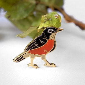 American Robin - hard enamel Pin in Gold