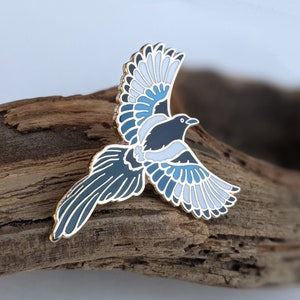 Magpie hard enamel pin