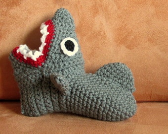 Crochet pattern Shark slippers Childrens sizes (EUR sizes 23 to 34)