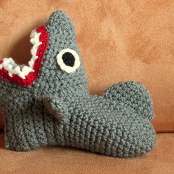 Crochet pattern Shark slippers Childrens sizes (EUR sizes 23 to 34)