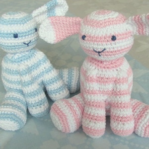 Dutch crochet pattern of this sweet lamb