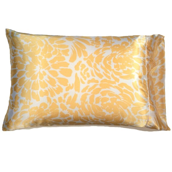white pillow cases gone yellow