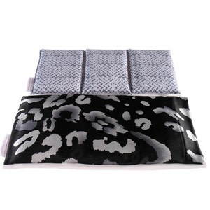 Muscle Pain Relief. Black and Gray Hot and Cold Heating Pad. Therapy Pack. Back Pain, Arthritis Relief, Natural Healing. Microwave Heat Pack