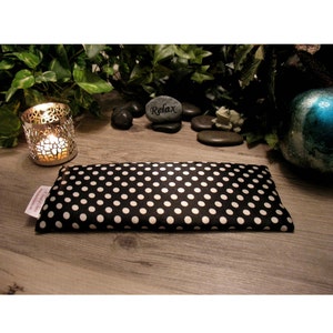 Almohada para ojos de lunares en blanco y negro. Almohada de relajación. Cubierta para los ojos de meditación. Ayuda para dormir. Orgánico.
