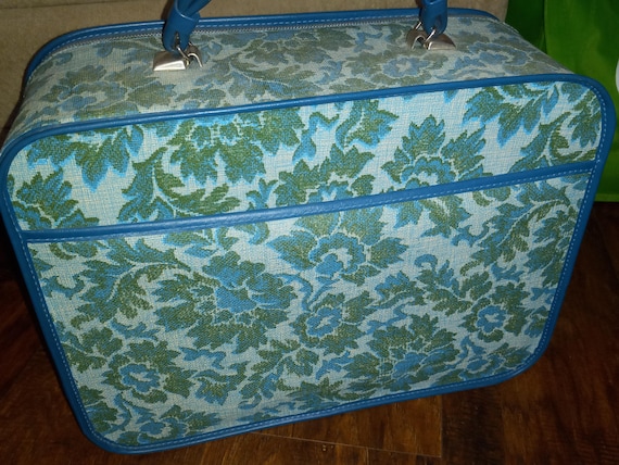 Retro Groovy Flower Suitcase