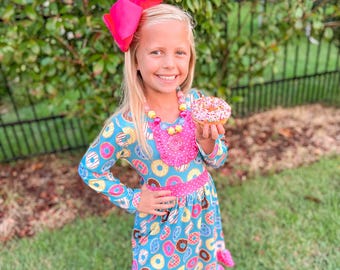 donut birthday dress Personalized TWO Sweet Birthday Outfit|2nd Birthday Outfit|2nd Birthday  outfit for girls – ECD Embroidery main image 0