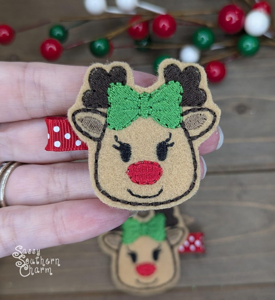 Cuddly Reindeer Clips main image 1