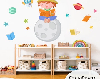 Children's wall stickers for schools and libraries - Child reading on the moon