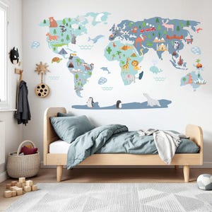 Sticker mural carte du monde animal dessiné à la main - Sticker carte du monde pour enfants, décoration amusante pour chambre de bébé et chambre à coucher, oeuvre d'art murale de haute qualité pour chambre d'enfant. Bleu