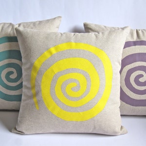 Spiral screen printed cushion cover