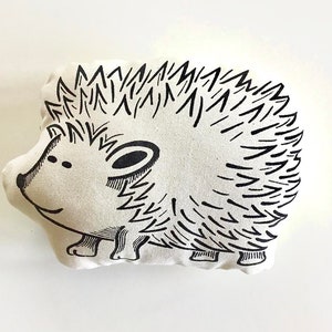 Hedgehog cushion image 3