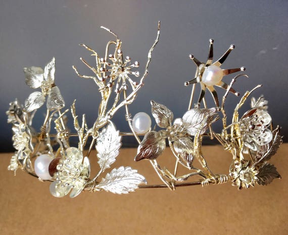 The OLWYN Branch Twig Pearl Flower Floral Leaf Crown Tiara. Winter, Ice  Queen, Prom, Festive, Christmas, Snow, Frost, Bridal -  Norway