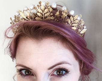 The AGATHA Gold Floral Pearl Crown: Renaissance Tudor Tiara Oak Leaf Matural Freshwatet Pearls, Leaves, fantasy headpiece handmade