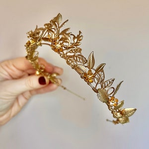 The ISLA Peaked Leaf Hair Vine Headpiece Tiara Diadem with Tiny Flowers. Headband Bridal Prom Bridesmaid Boho Edwardian Gold.