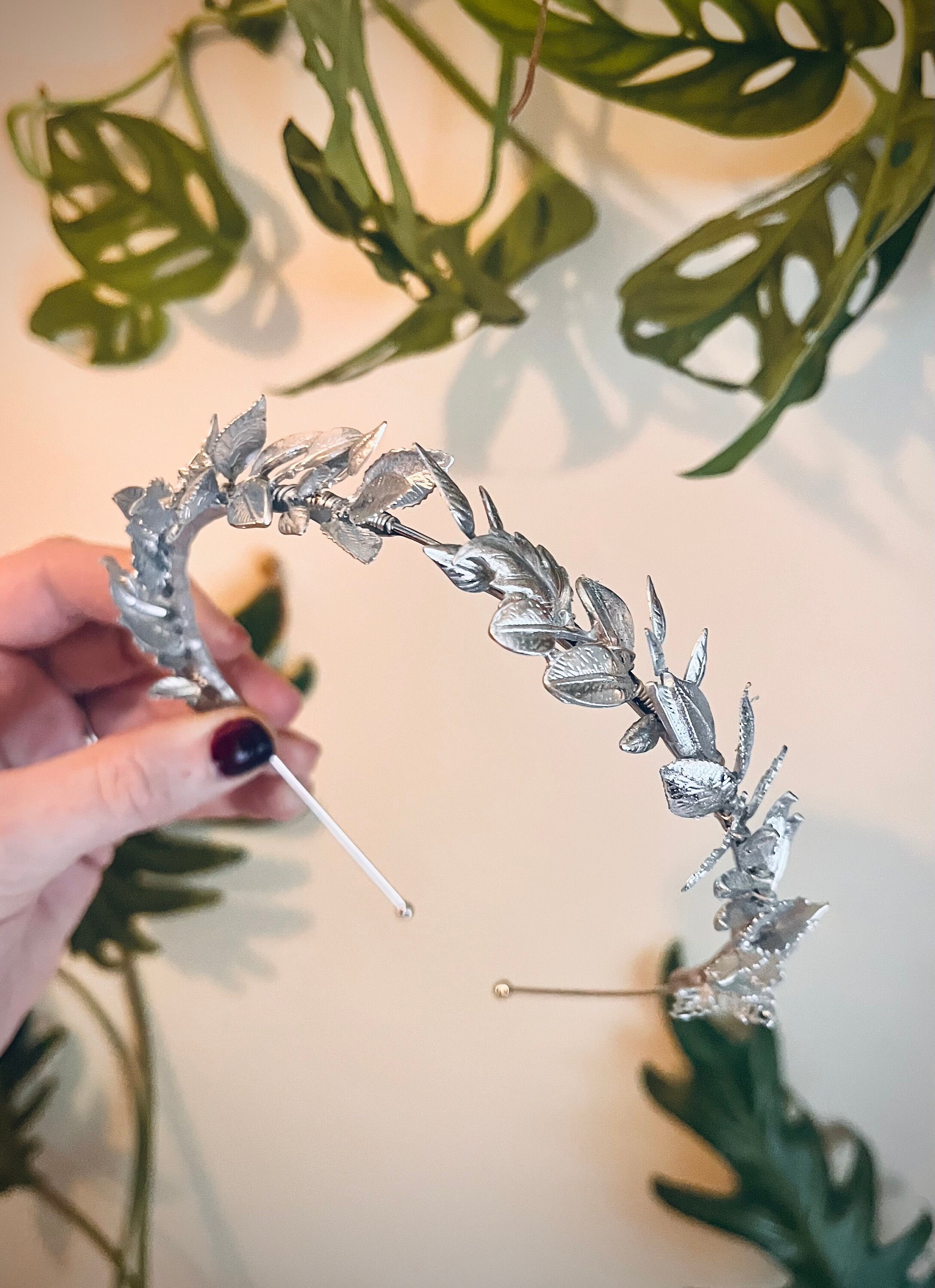The MAISIE Handmade Gold Leaf Headband: Grecian Bridal Crown Hairband Hair Vine The MAISIE Handmade Gold Leaf Headband: Grecian Bridal Crown  main image 4