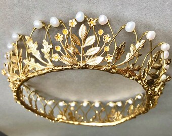 The FULL AGATHA Delicate Pearl Leaf Forest Gold Crown Renaissance Medieval Halo