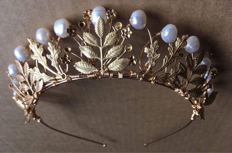 The AGATHA Crown, queen, tudor, renaissance, pearl, leaf, leaves, pearls, princess, tiara, prom, festival, game of thrones, gold, floral image 10