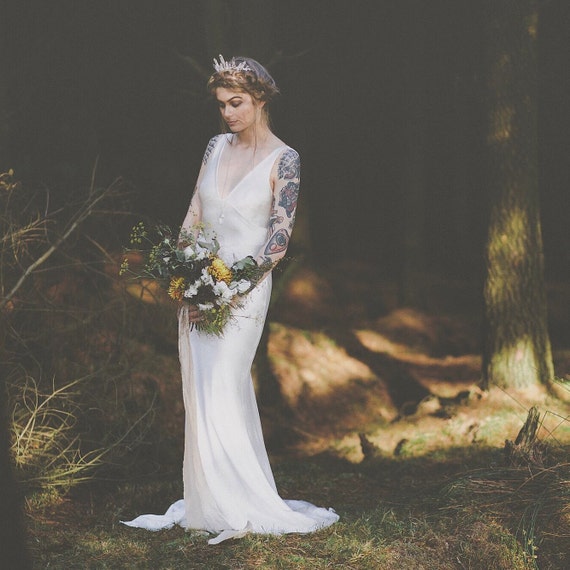 The STELLA Crown - Crystal Quartz Crown Tiara - Magical  display picture 3
