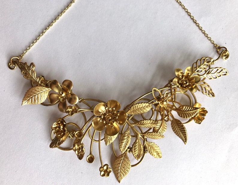 The FLORA Necklace Floral, organic, leaf, flower, vintage, natural necklace. image 3