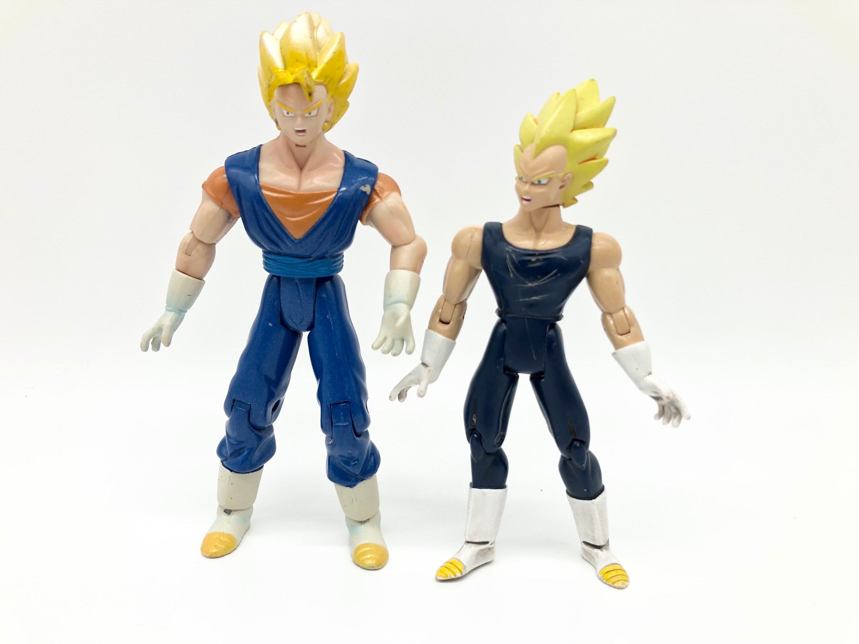 Figurine Dragon Ball Super Majin Vegeta 27cm, 4 Têtes Avec Lumière