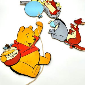 Adorno de pared para habitación infantil de Winnie the Pooh: cartón prensado, tres recortes, Disney vintage: Eeyore, conejo, búho, canguro, canguro.