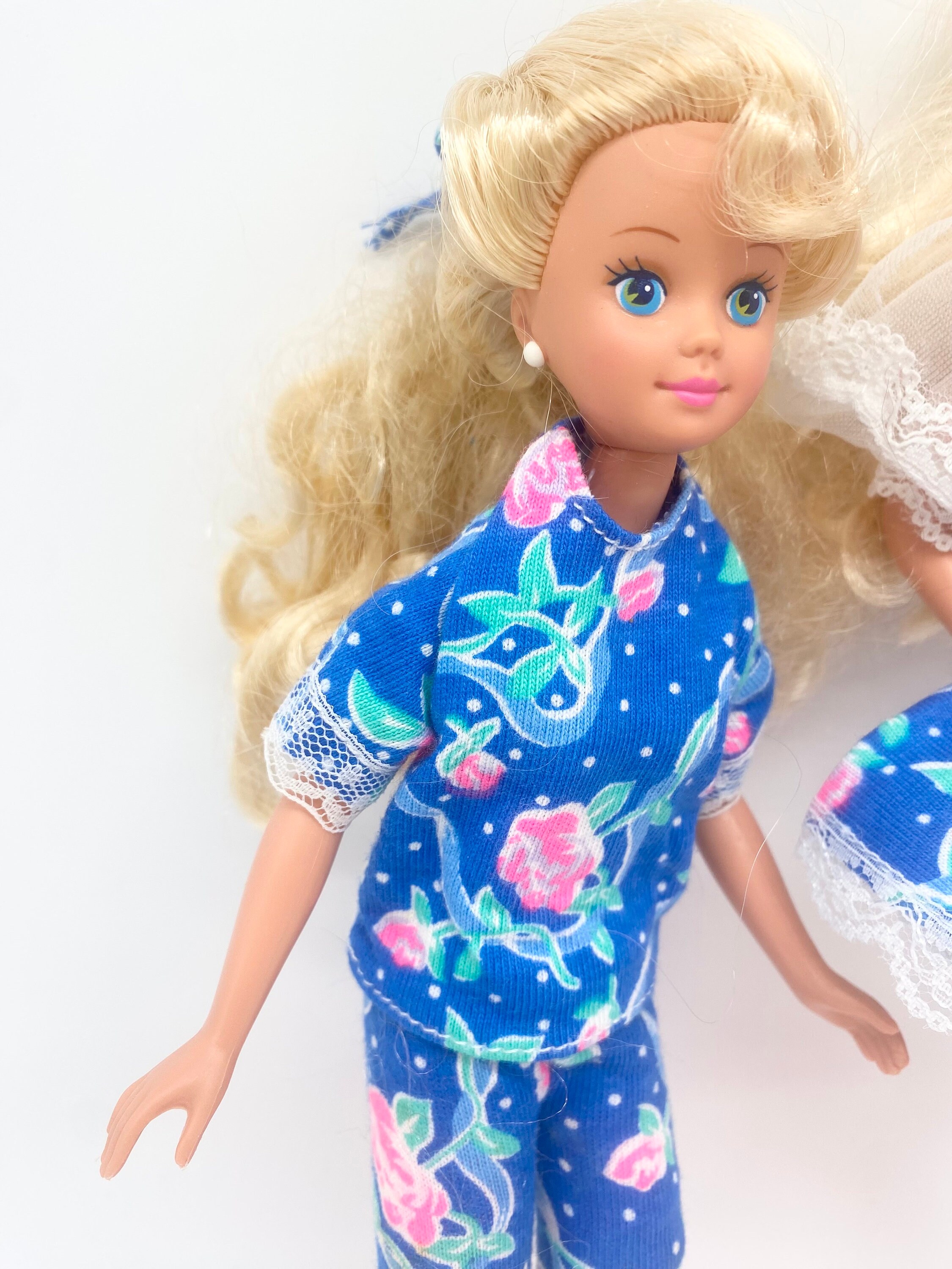 Sharin Sisters Barbie & Skipper 1992. Vintage. Includes 2 Original 