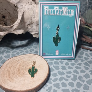 Metal de cactus y esmalte llavero encanto, con cierre de langosta, adjuntar a collar, pulsera, llavero o cualquier cosa, lindo, cactus, planta, suculento