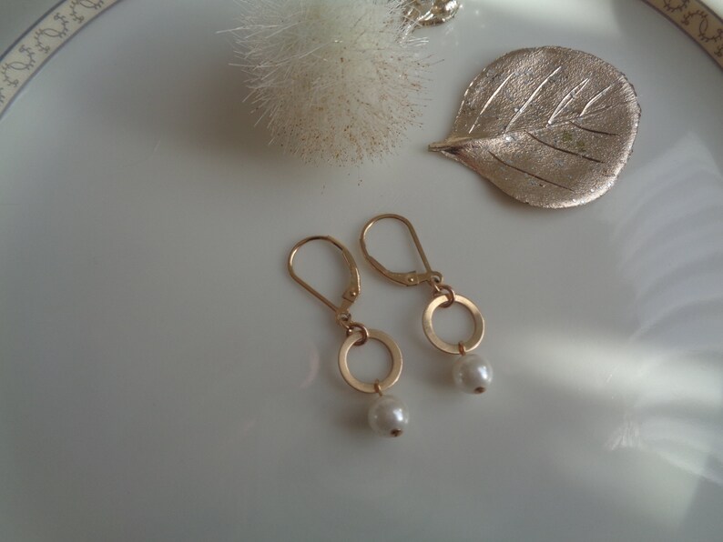 585 Gold Filled Gold Earrings with Pearl