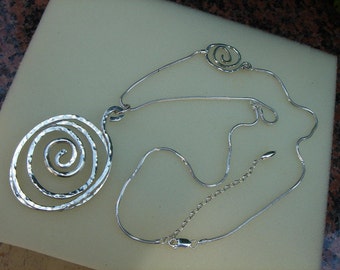 925 Silver chain with opulent spiral!