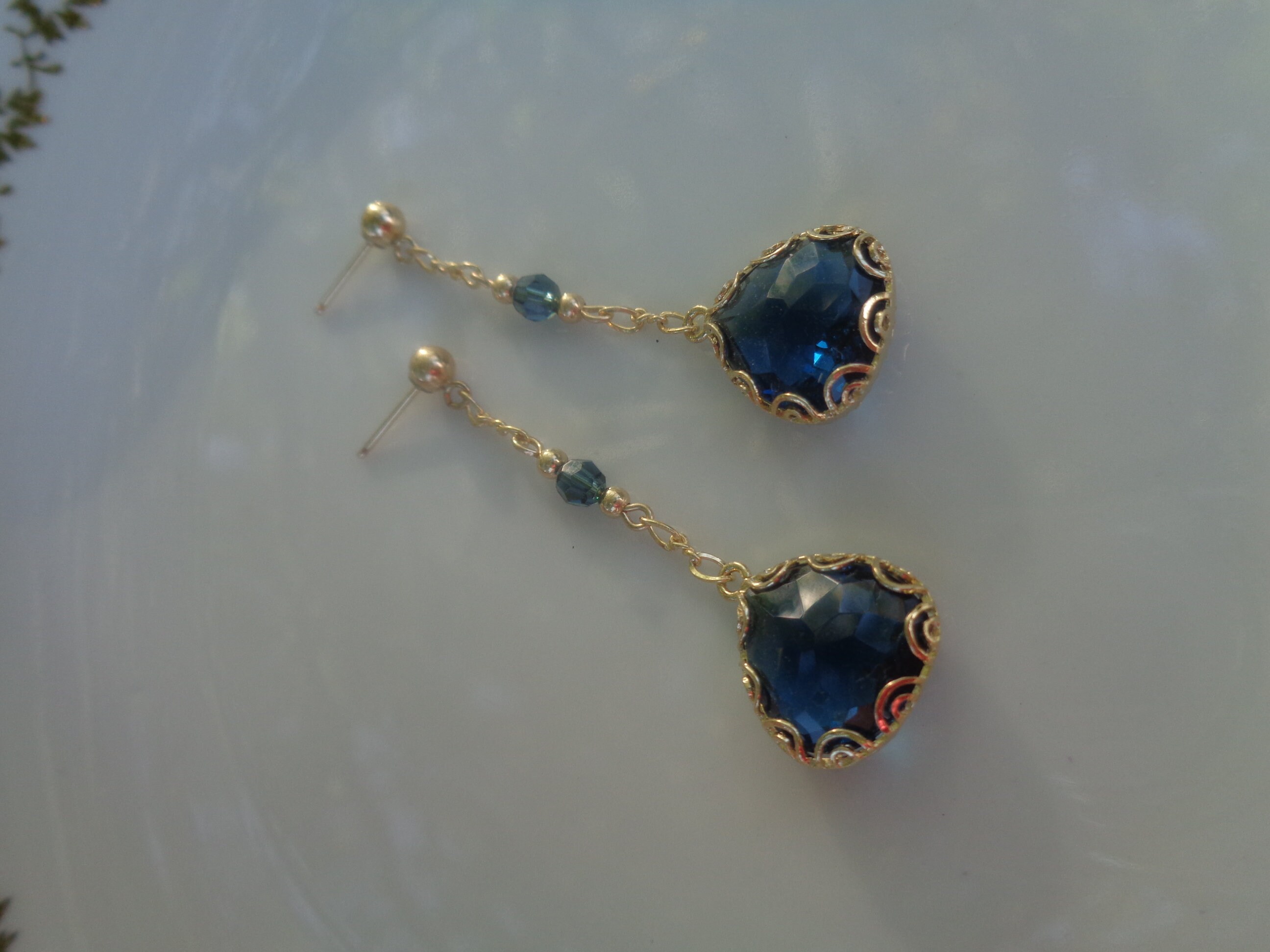 Orecchini lunghi, placcati in oro 14 carati, con gocce, blu, LU-0060 - Italia Orecchini lunghi, placcati in oro 14 carati, con gocce, blu, LU-0060 - Italia