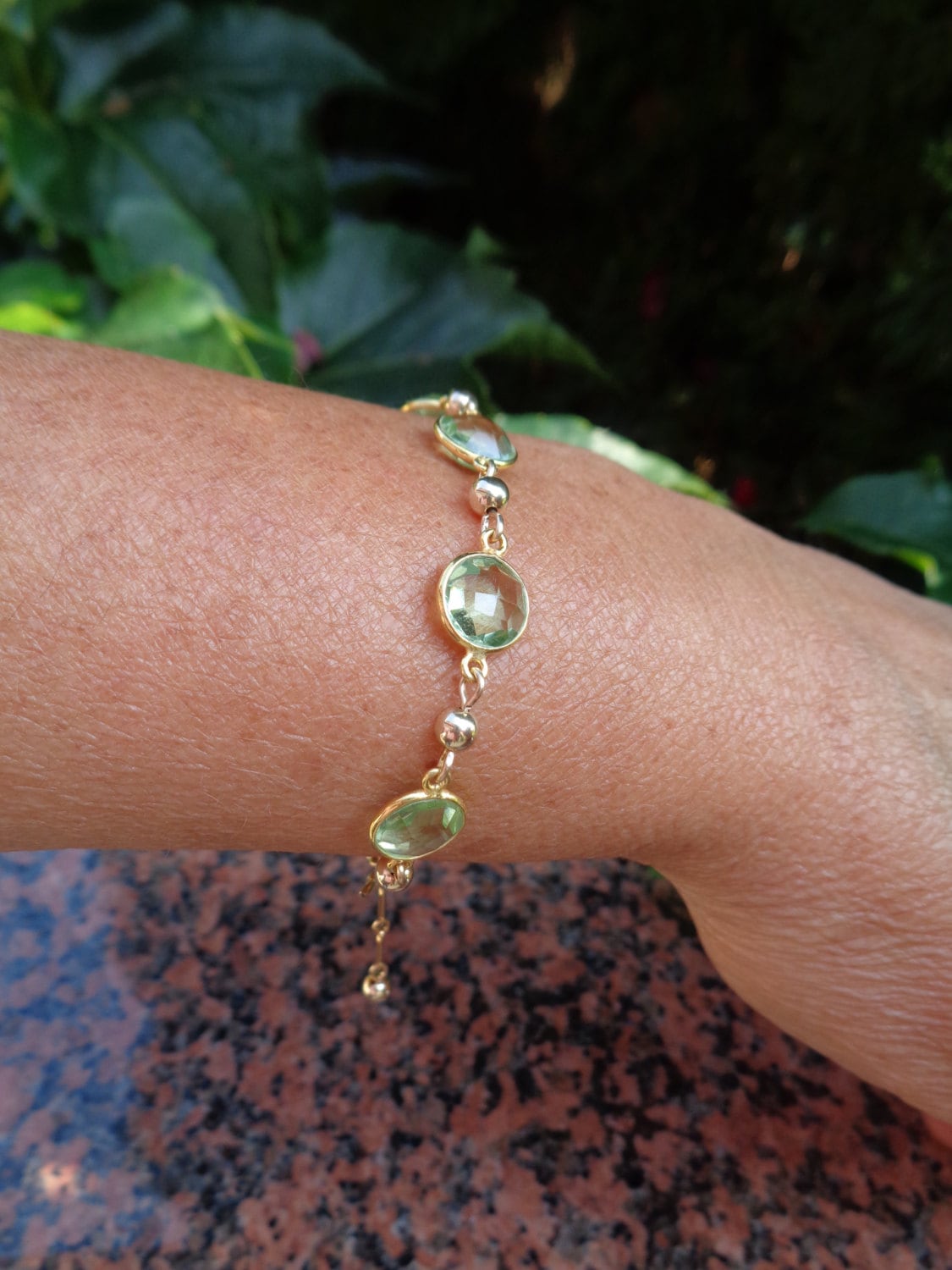 Mark Madison 14K Gelbgold Armband – Mit Rundem Amethyst, Ausgefallener Schliff, 8 Zoll