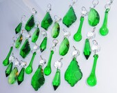 24 Emerald Green Chandelier Drops Glass Crystals Droplets Chic Prism Mix Beads Vintage Retro Christmas Tree Wedding Decorations Light Parts