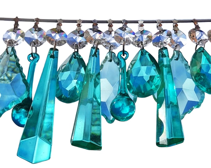12 or 24 Chandelier Drops Glass Crystals Art Deco Aqua Marine Turquoise Green Beads Prisms Christmas Tree Wedding Decorations Light Parts