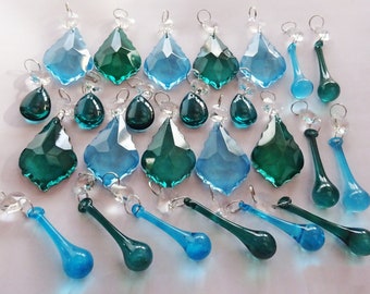 25 Peacock Teal Chandelier Drops Glass Crystals Droplets Retro Bundle Beads Vintage Christmas Tree Wedding Decorations Light Crafts Parts