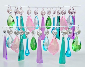 12 or 24 Pastel Color Chandelier Cut Glass Crystals Shabby Prisms Chic Beads Vintage Christmas Tree Wedding Decorations Crafts Light Parts