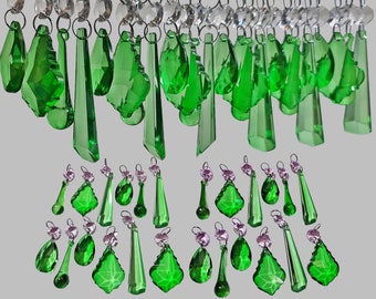 12 or 24 Emerald Green Chandelier Drops Glass Crystals Droplets Chic Prism Beads Vintage Retro Christmas Tree Wedding Decorations Lamp Parts