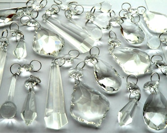 25 Chandelier Drops Clear Glass Antique Shapes Crystals Droplets Prisms Beads Christmas Tree Wedding Decorations Light Crafts Parts Vintage