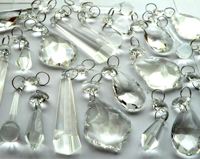 25 Chandelier Drops Clear Glass Antique Shapes Crystals Droplets Prisms Beads Christmas Tree Wedding Decorations Light Crafts Parts Vintage