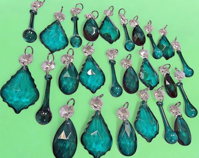 24 Peacock Chandelier Glass Crystals Vintage Green Set Beads Prisms Light Lamp Parts Christmas Tree Wedding Decorations Crafts Sun Catchers